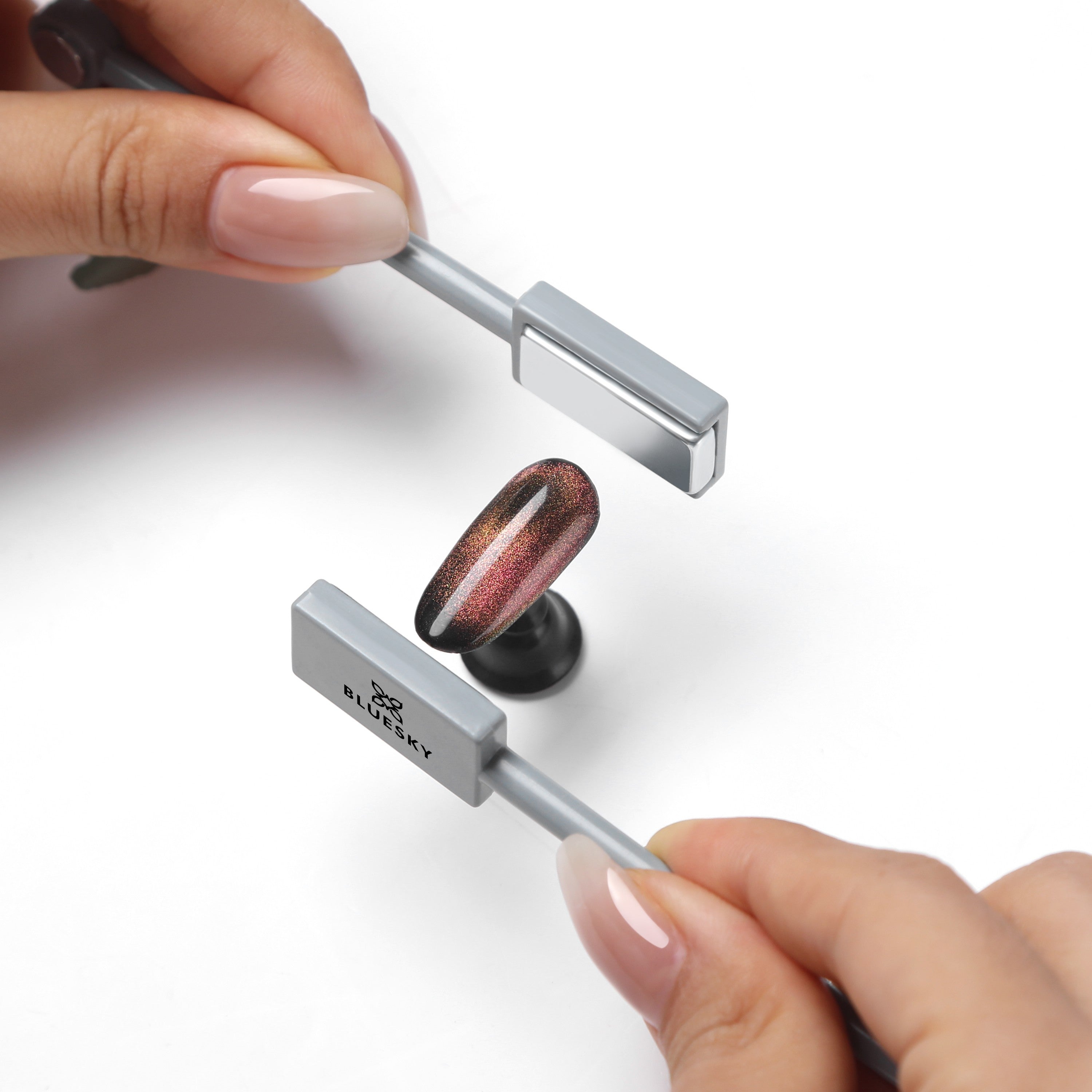 Bluesky Cat Eye Magnet - BLUESKY
